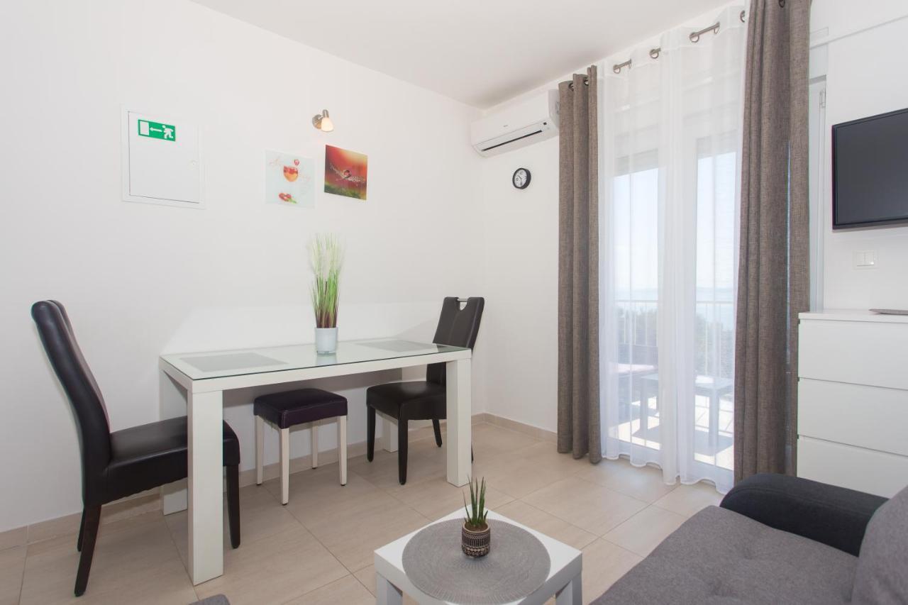 Apartments Bandic - 30 Meters To The Beach Trogir Buitenkant foto