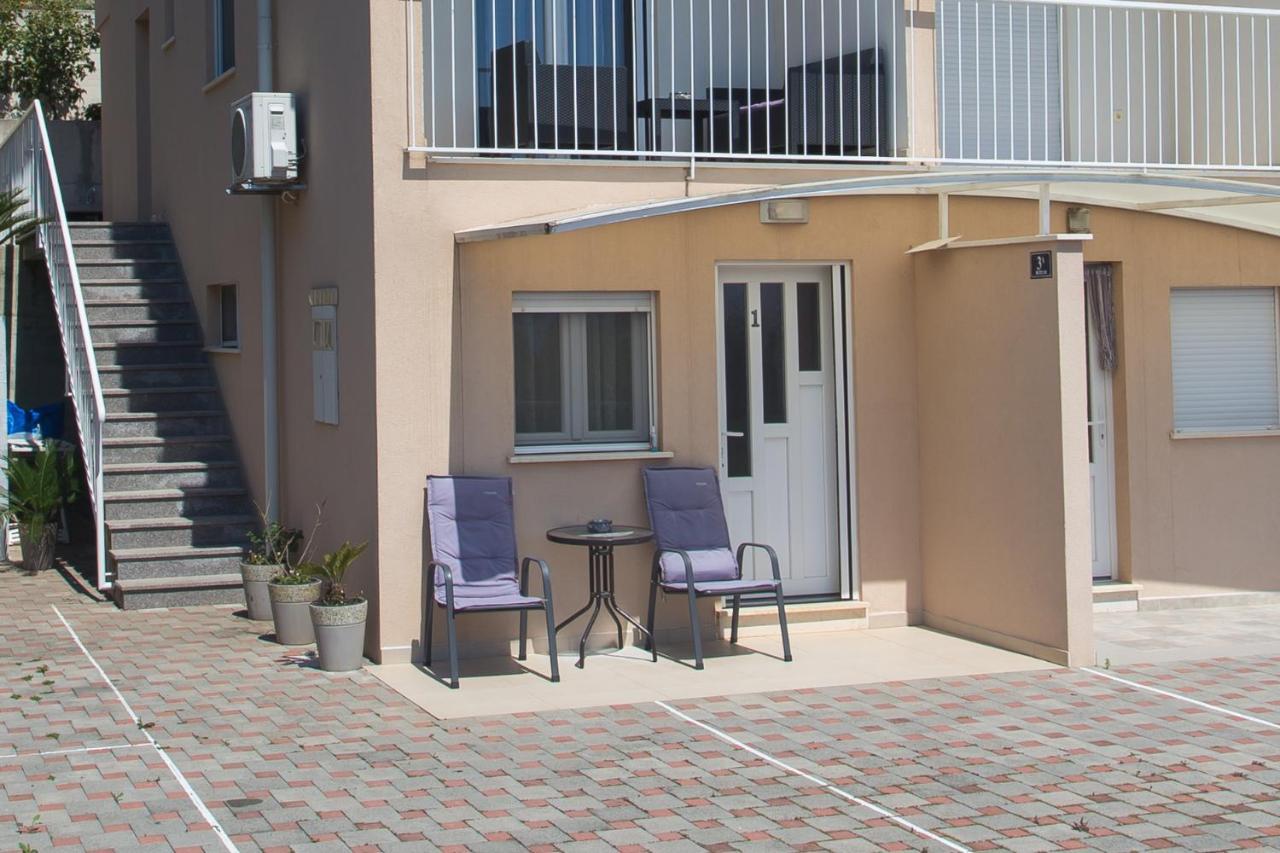 Apartments Bandic - 30 Meters To The Beach Trogir Buitenkant foto